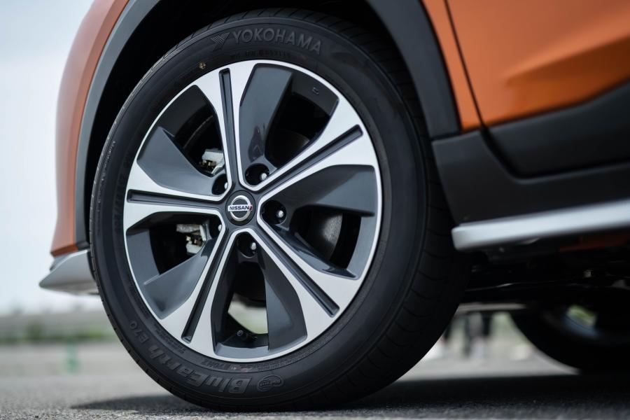 Колеса Nissan Kicks e-POWER 2020 года  (JP) (фото 36 из 38)